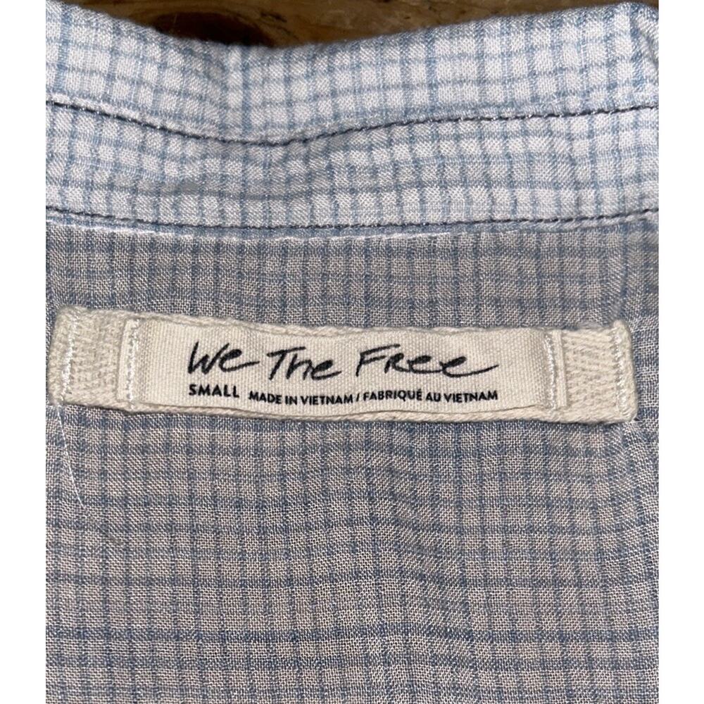 We The Free Women’s Size S Blue Rainbow Picnic Button Down Top - Picture 6 of 7